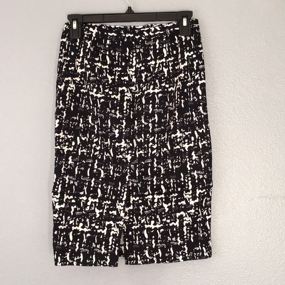 Michael Kors skirt - Picture 2 of 3